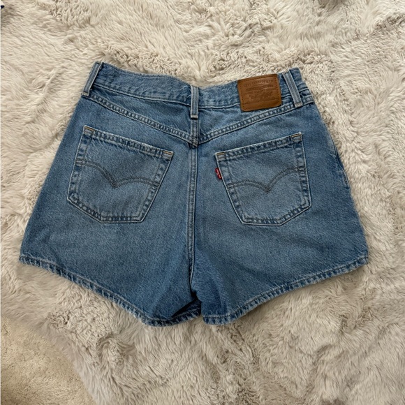 Levi’s 80s mom shorts - Picture 3 of 5
